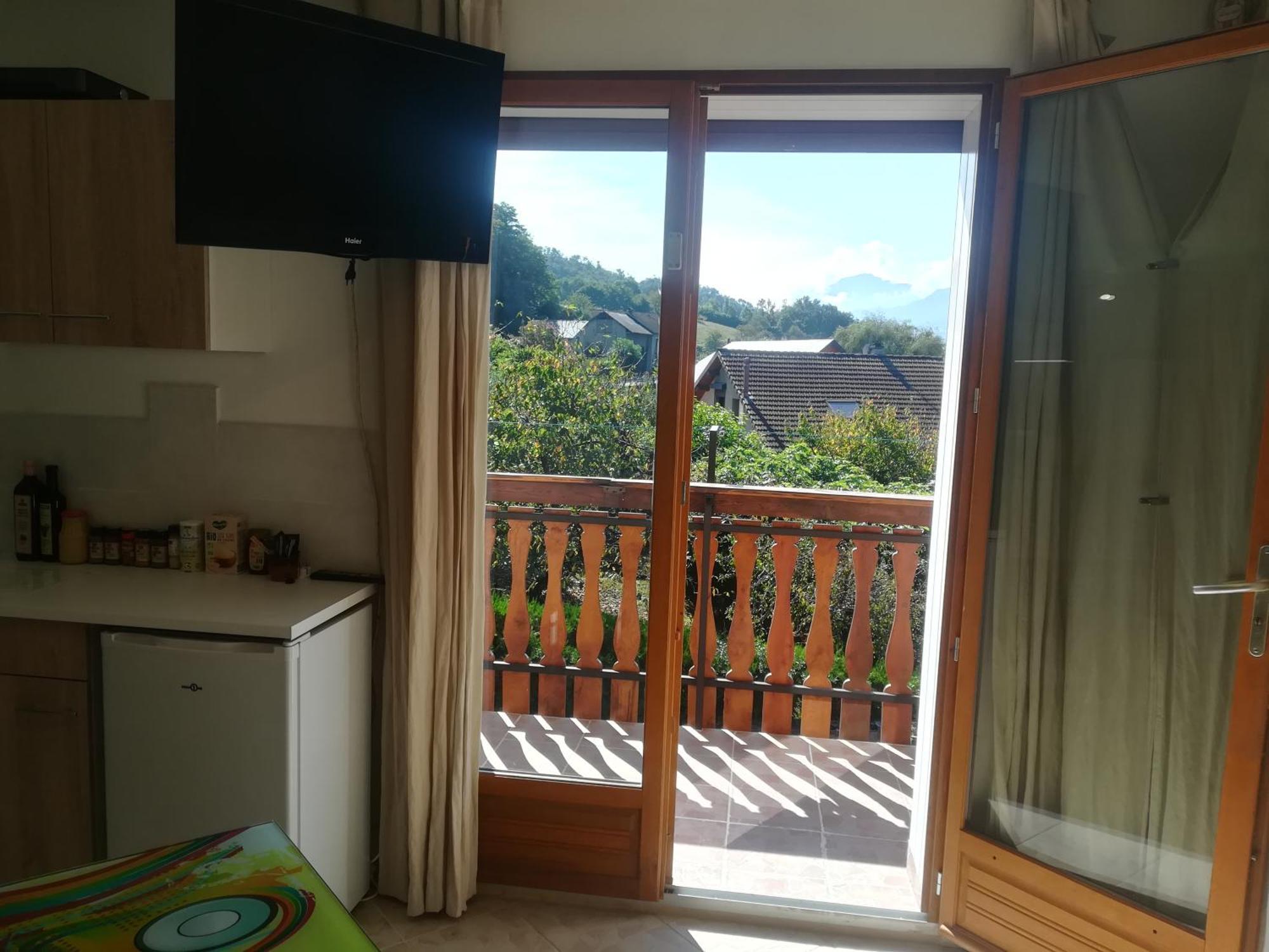 Appartement Privatif avec Spa: Relaxation près du Lac du Bourget Voglans Room photo